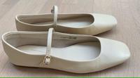 Zara Ballerinas Schuhe Mary Jane Brautschuhe Leder Gr. 41 NEU Baden-Württemberg - Althengstett Vorschau