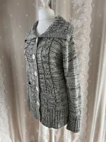 Madonna grau melierte Strickjacke Gr. XL / 42 Sachsen-Anhalt - Bernburg (Saale) Vorschau