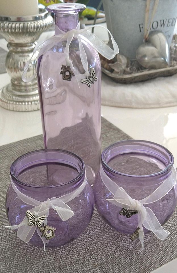 Vase und Teelichthalter Flieder Glas in Verden