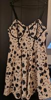 Kleid mit Blumen Muster Bayern - Schwandorf Vorschau