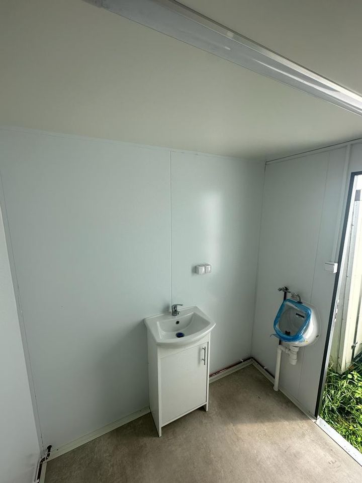 Anhänger / Toilettenwagen / Event WC /  Doppel-WC in Neuruppin
