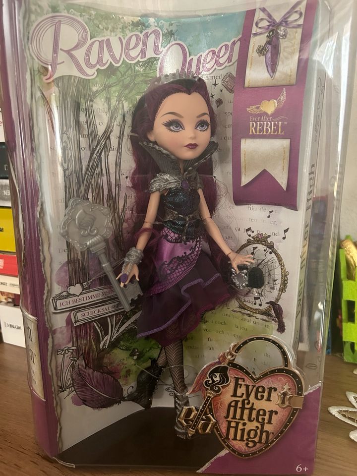 Ever After High Raven Queen OVP in Zwickau