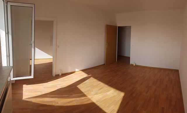 schöne 2-Raum-Wohnung mit Einbauküche + Balkon in Greifswald