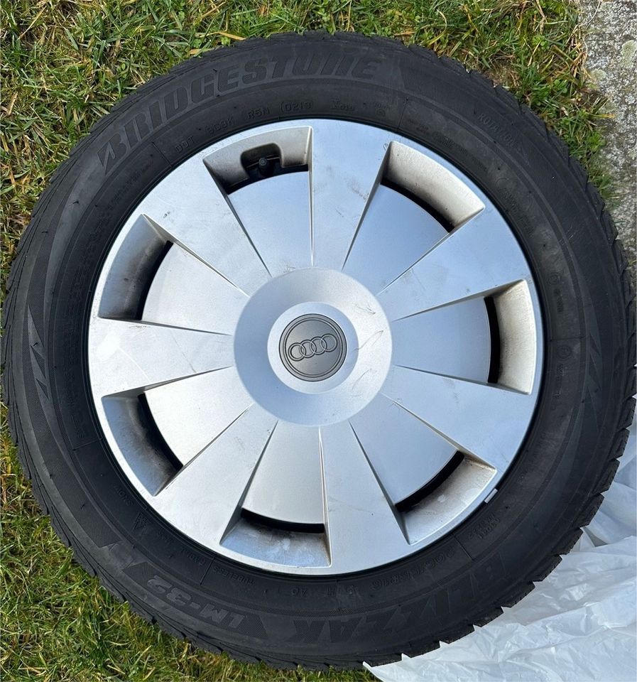 16“ Audi Winterräder auf Stahlfelgen inkl. Original Radzierblende in Ingolstadt