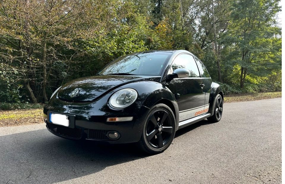 VW New Beetle 2.0  Black Orange in Düsseldorf