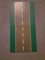 2 x LEGO Grundplatte Straße mit Grünsteifen (25,5 x 25,5) 44336 Essen - Essen-Borbeck Vorschau