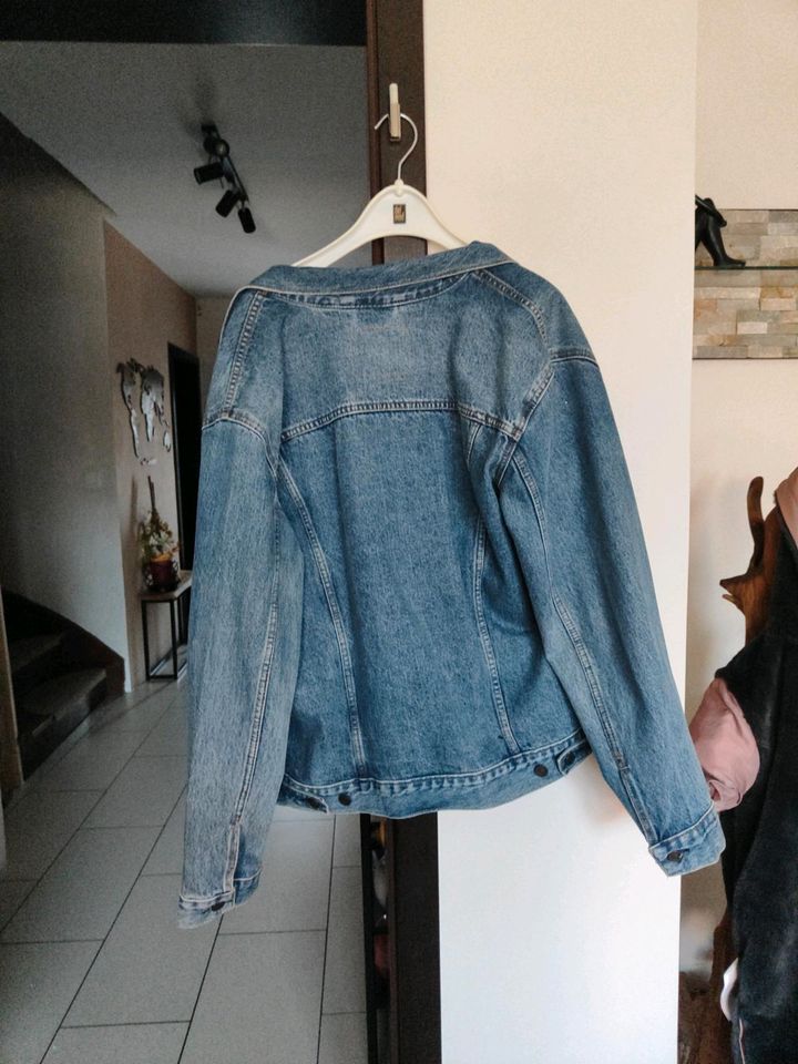 Levis  Jacke in Weiden (Oberpfalz)