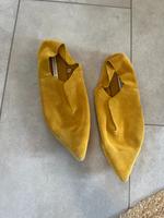 Leichte Wildleder zara Pantoletten Slipper gelb Stuttgart - Stuttgart-Ost Vorschau