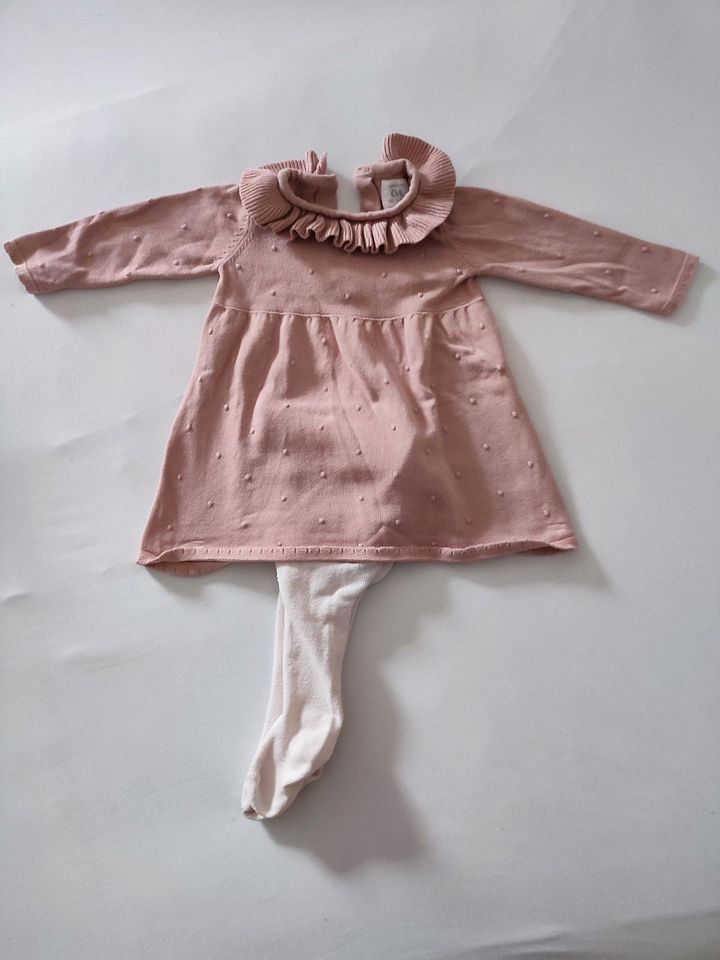 Mädchen Langarm-Kleid Größe 68 in Biberach