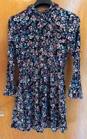 Kleid mit Blumenmuster Größe 40 Janina Hessen - Otzberg Vorschau