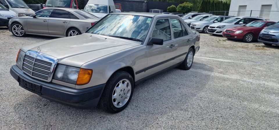 Mercedes Benz 230 /124 BJ1985 Automatik in Öhringen