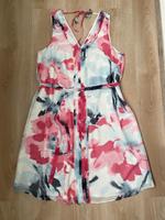 Tolles Esprit Kleid Coctailkleid Abendkleid Gr. 42 neu Nordrhein-Westfalen - Mönchengladbach Vorschau