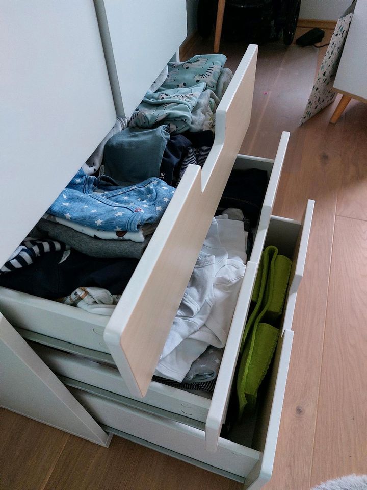 Kleiderschrank * IKEA in Breckerfeld