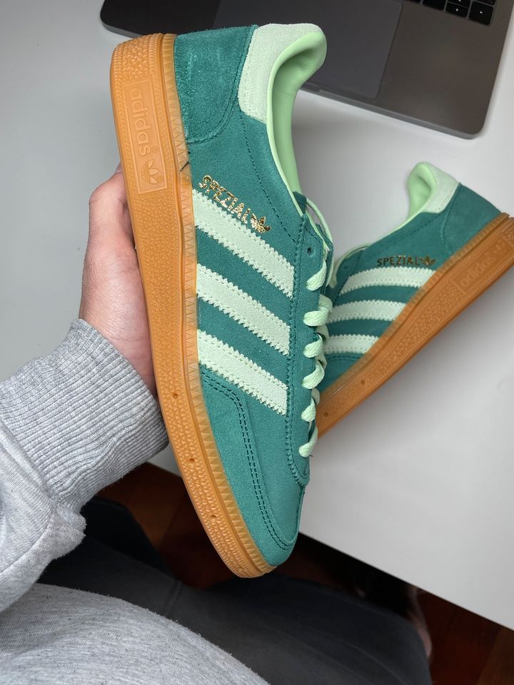 Adidas Handball Spezial Collegiate Green Semi Green Spark (W) in Hamburg