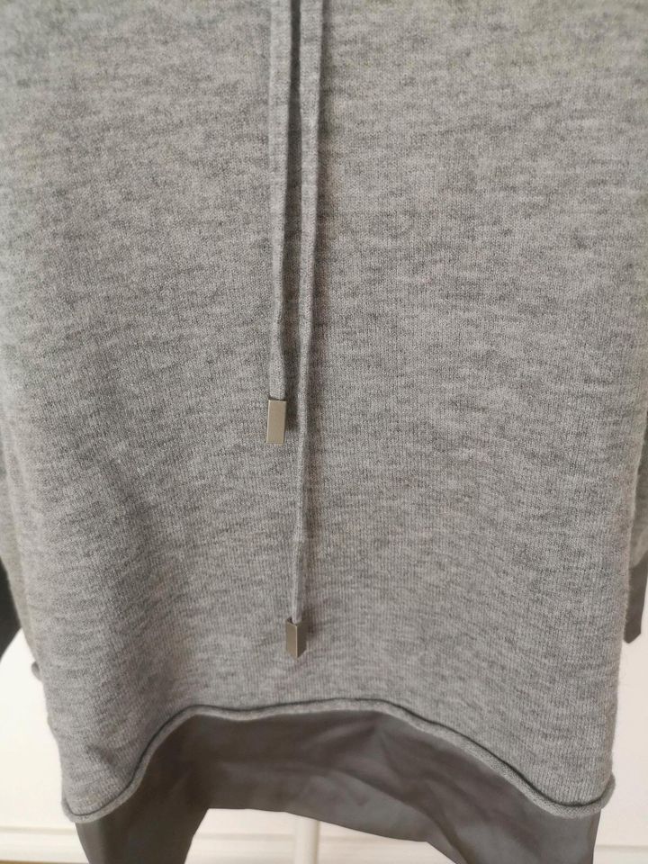 Neu Rinascimento Pullover grau Sweatshirt Gr 38 M in Waghäusel