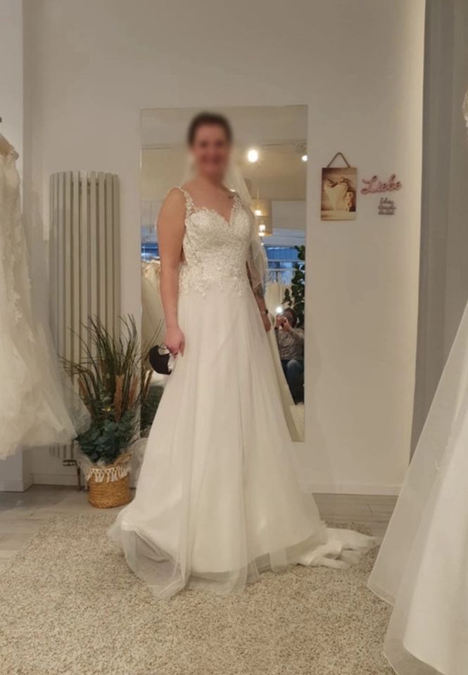 Hochzeitskleid - Brautkleid (Neu & ungetragen) in Essen