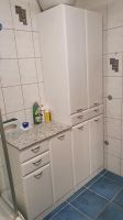Badezimmerschrank weiss glänzend mit Granitplatte Nordrhein-Westfalen - Recklinghausen Vorschau