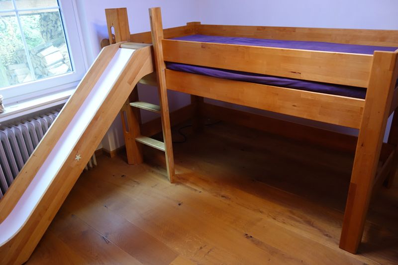 Kinderbett Hochbett Jugendbett Massivholz Mit Rutscche in Stadtoldendorf