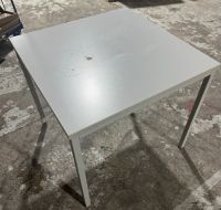 Tisch - Beistelltisch 80 x 80 x 72cm mit Metallfüsse Schreibtisch Bayern - Dietersheim Vorschau