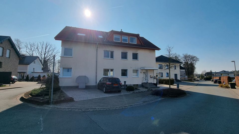 Perfekt aufgeteilte Eigentumswohnung mit großem Balkon und Garage! in Schloß Holte-Stukenbrock