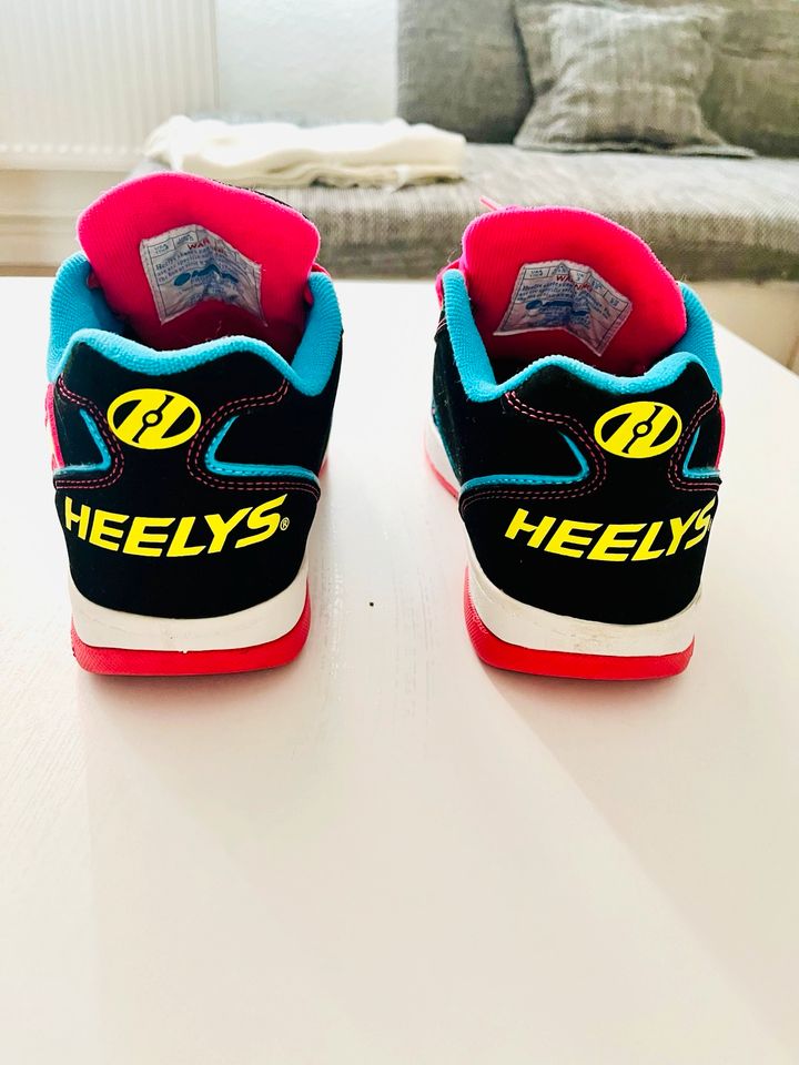 Heelys skates Gr.35 in Baruth / Mark