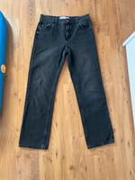 Schwarze Straight-Jeans Bershka Gr.38 Niedersachsen - Wittmund Vorschau