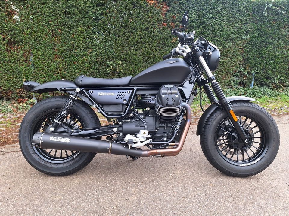 Moto Guzzi V9 Bobber in Straubenhardt