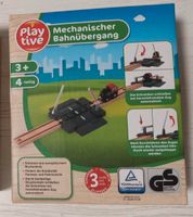 Neu! Playtive Mechanischer Bahnübergang für Holzschienen Hessen - Bischoffen Vorschau