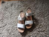 Remonte Soft Sandalette weiss, Gr. 39 neu Niedersachsen - Wathlingen Vorschau