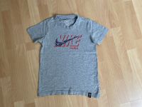 Nike - Tshirt - grau - Gr. 122-128 Hessen - Lich Vorschau