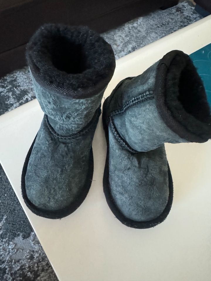 Ugg Kinderschuh in Meerbusch