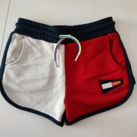 Kurze Hose Tommy Hilfiger Gr.128 LP Sachsen-Anhalt - Halle Vorschau