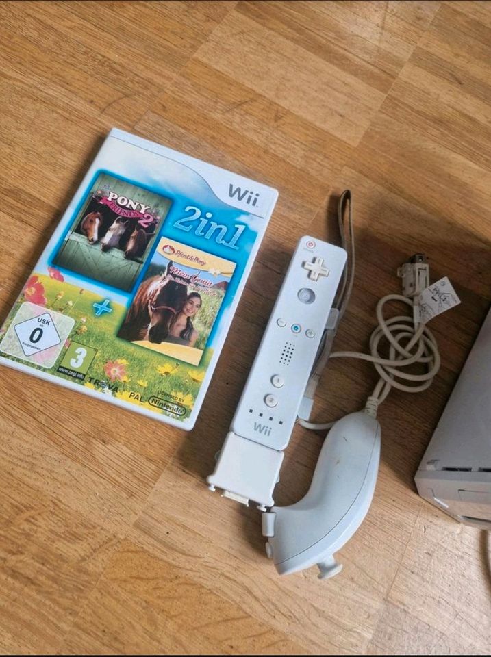 Nintendo Wii Konsole Vollständig - Controller / Nunchuck / Spiel in Köln