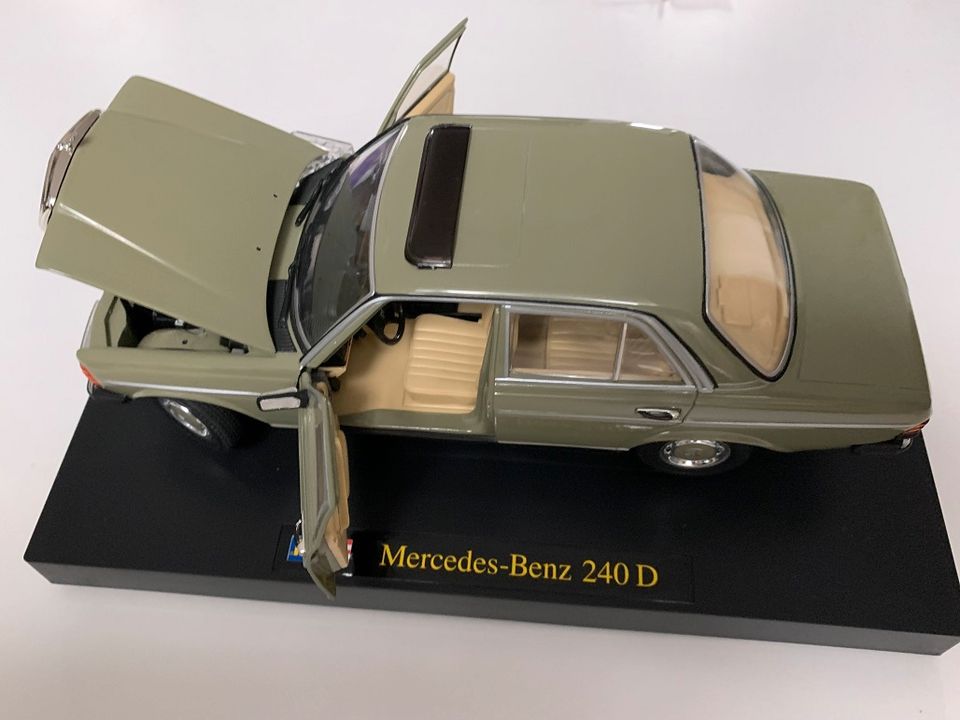 Revell Mercedes-Benz 240 D, 1:18 in Bergisch Gladbach