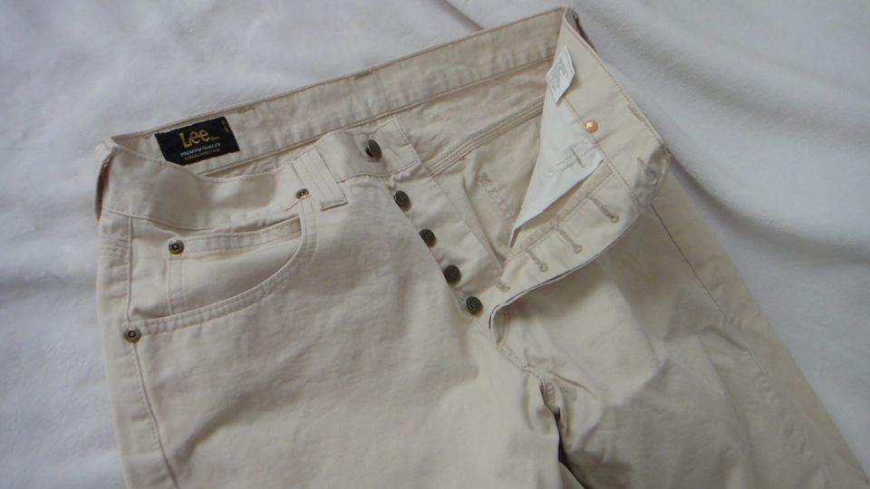 ORIGINAL Lee Jeans W33 L34 weiß-beige mit Nieten, wie ungetragen! in Dresden