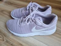 Nike Tanjun Sneaker Schuhe Sportschuhe lila Gr. 40 wie neu selten Brandenburg - Elsterwerda Vorschau
