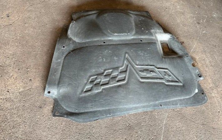 Corvette C6 2005-2013 Motorhaube Dämmmatte Dämmung Einsatz in Preußisch Oldendorf