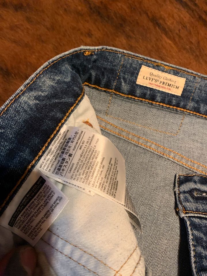 Levi‘s „502“ Jeans W34/L30 in Wemding