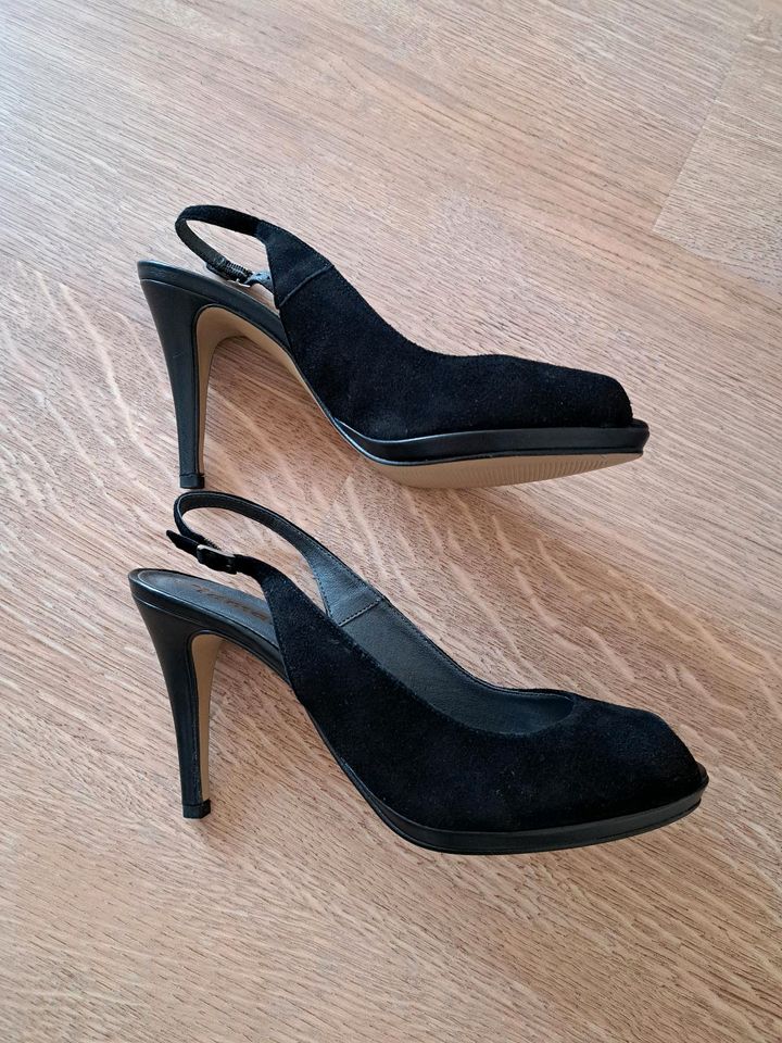 Tamaris Peeptoe 39 Schwarz Wildleder Echtled High Heel 1-29308-22 in Auerbach (Vogtland)