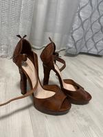 Bottega Veneta Sandalen Pump Highheel braun 38,5 Bayern - Kempten Vorschau