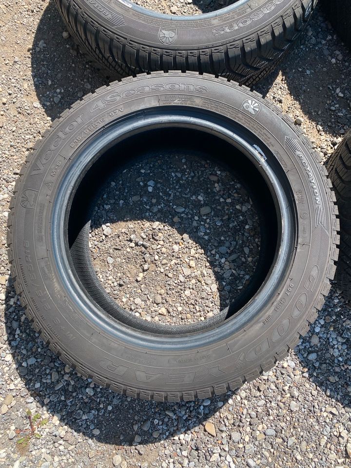 Allwetterreifen GoodYear Vector 4Seasons 215/55 R16 97V DOT 2019 in Dinkelscherben