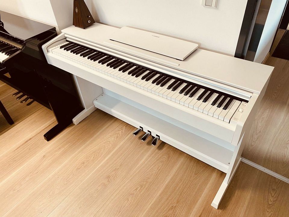 Yamaha Epiano Clavinova YDP CLP mieten mit Lieferung in Bamberg