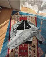 Nike Anzug grau Hamburg - Wandsbek Vorschau