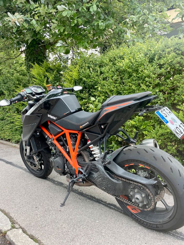 KTM 1290 SUPERDUKE R TÜV UND SERVICE WIRD EXTRA NEU GEMACHT in Stadtbergen