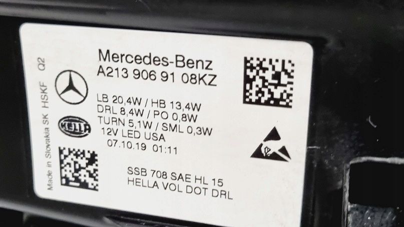 MERCEDES W213 213 PERFORMANCEER SCHEINWERFER LINKS 2139069108 in Leipzig