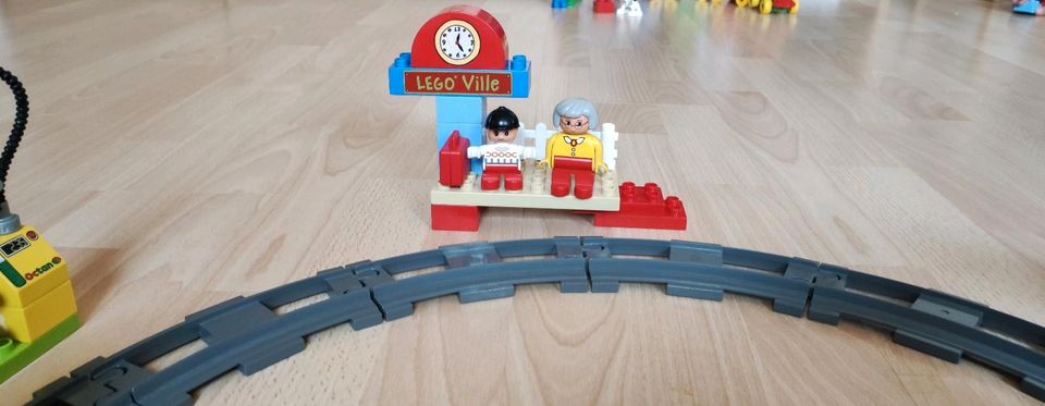 Lego Duplo 5608 Train Zug Starter Set in Marburg