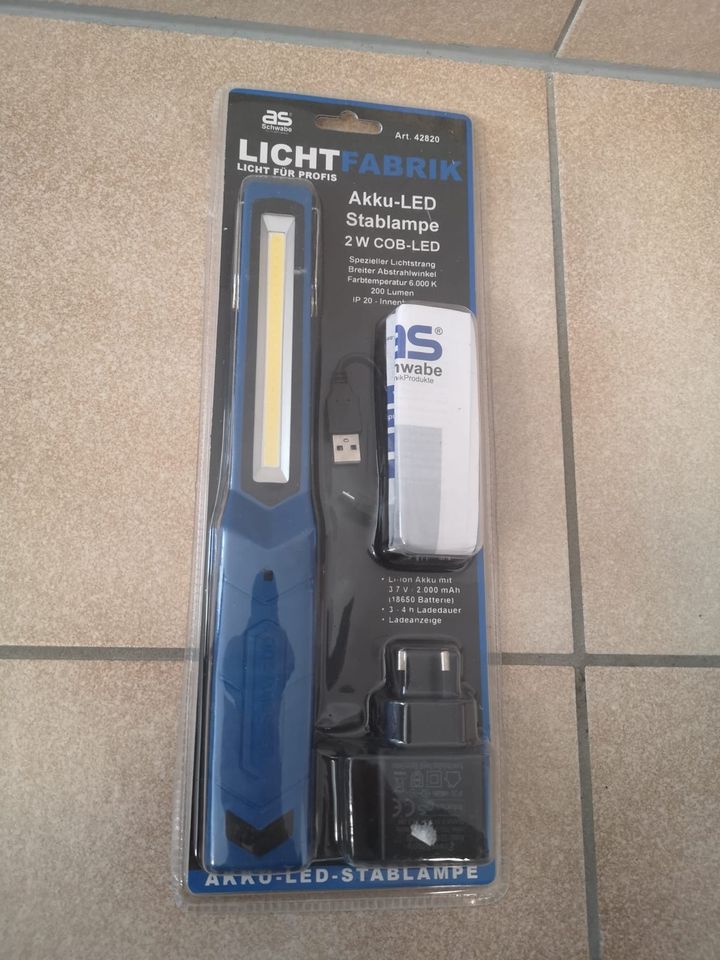 Schwabe Akku Stablampe LED IP20 USB Licht in Wald Oberpf.