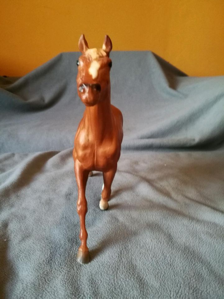 Breyer pferd Traditional laufend in Ramsthal