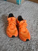 Adidas Boost Laufschuhe US Größe 4,5 Niedersachsen - Isenbüttel Vorschau