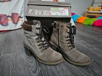 Wildleder- Stiefeletten Taupe 38 Niedersachsen - Ganderkesee Vorschau